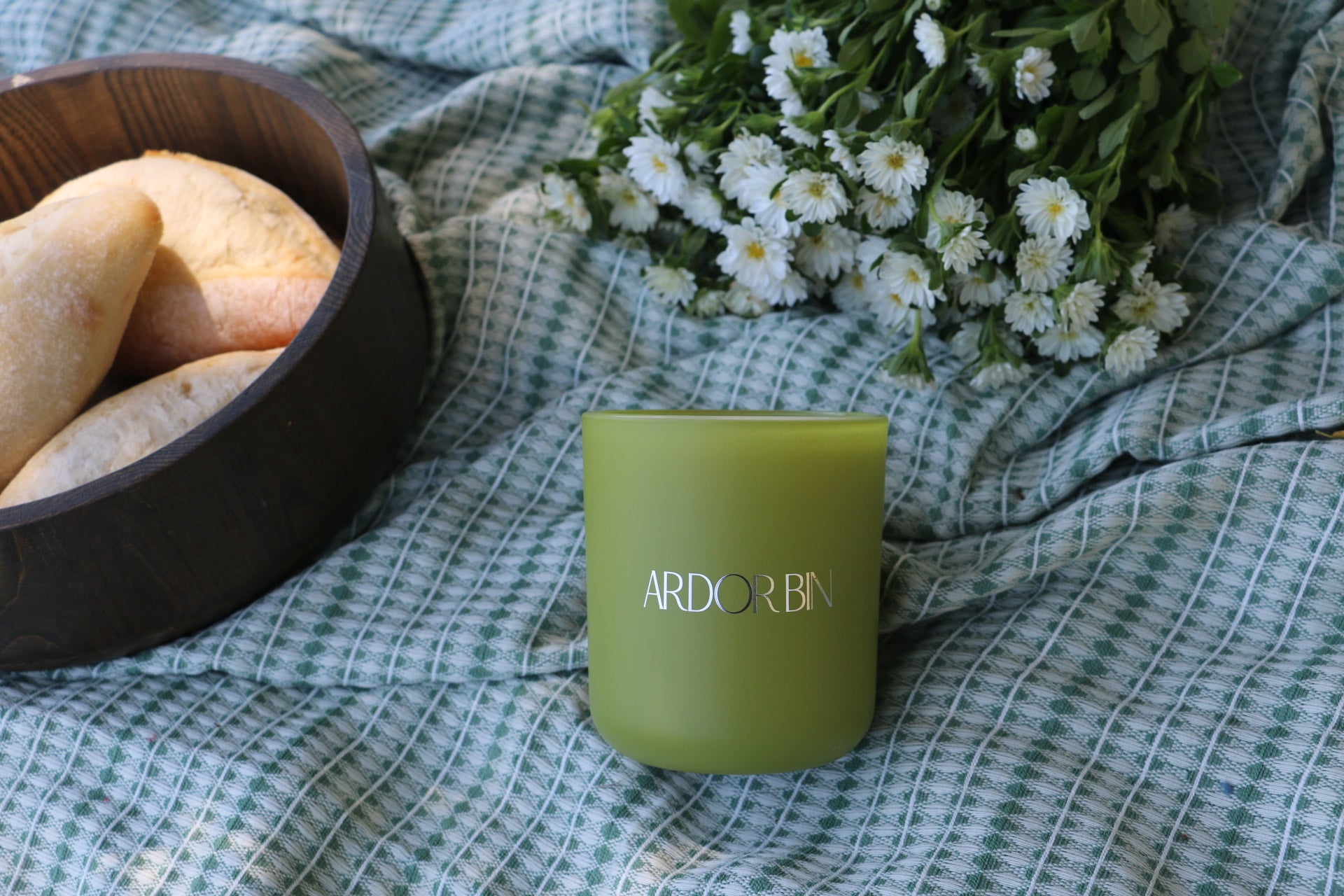 Grapefruit Gust Scented Candle 12 oz. (NEW) - Ardor Bin